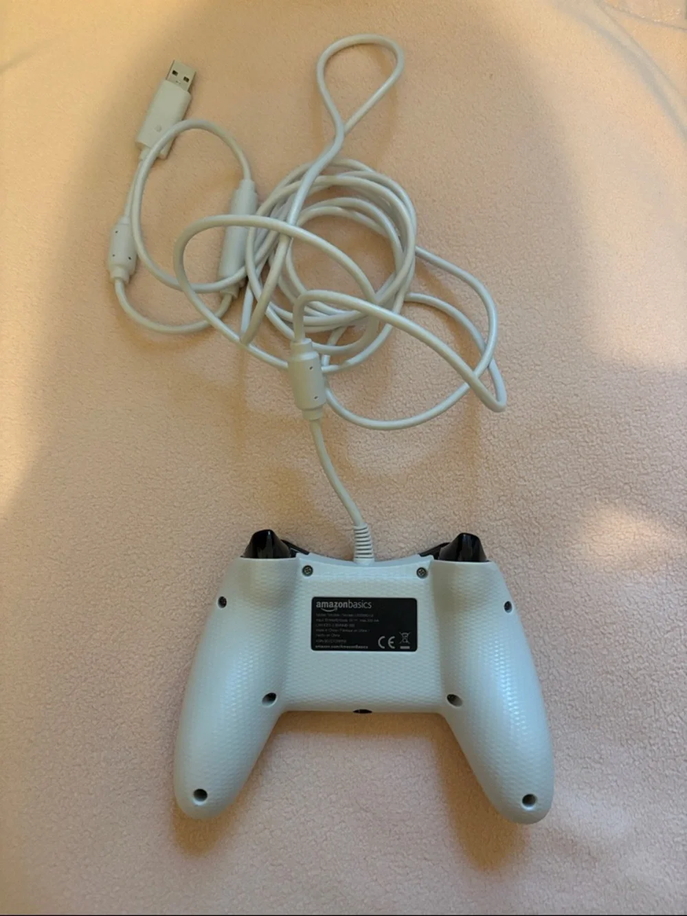 White X-box 360 controller